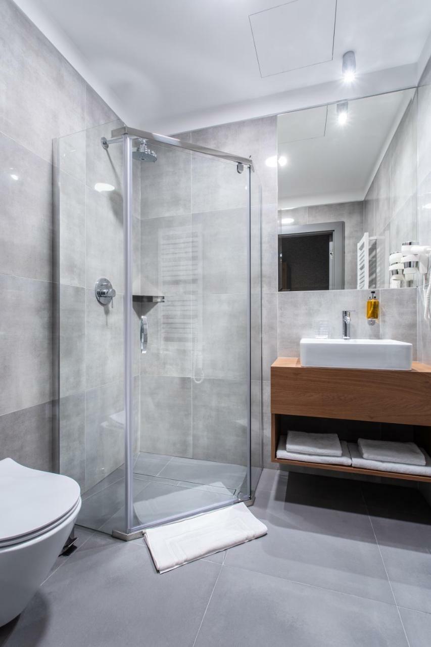 גדינייה Jakubowy Hotel מראה חיצוני תמונה