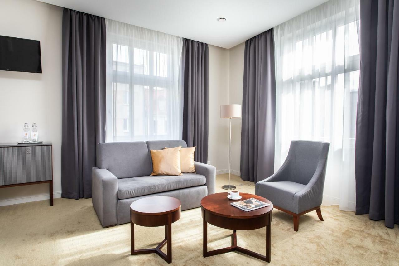 גדינייה Jakubowy Hotel מראה חיצוני תמונה