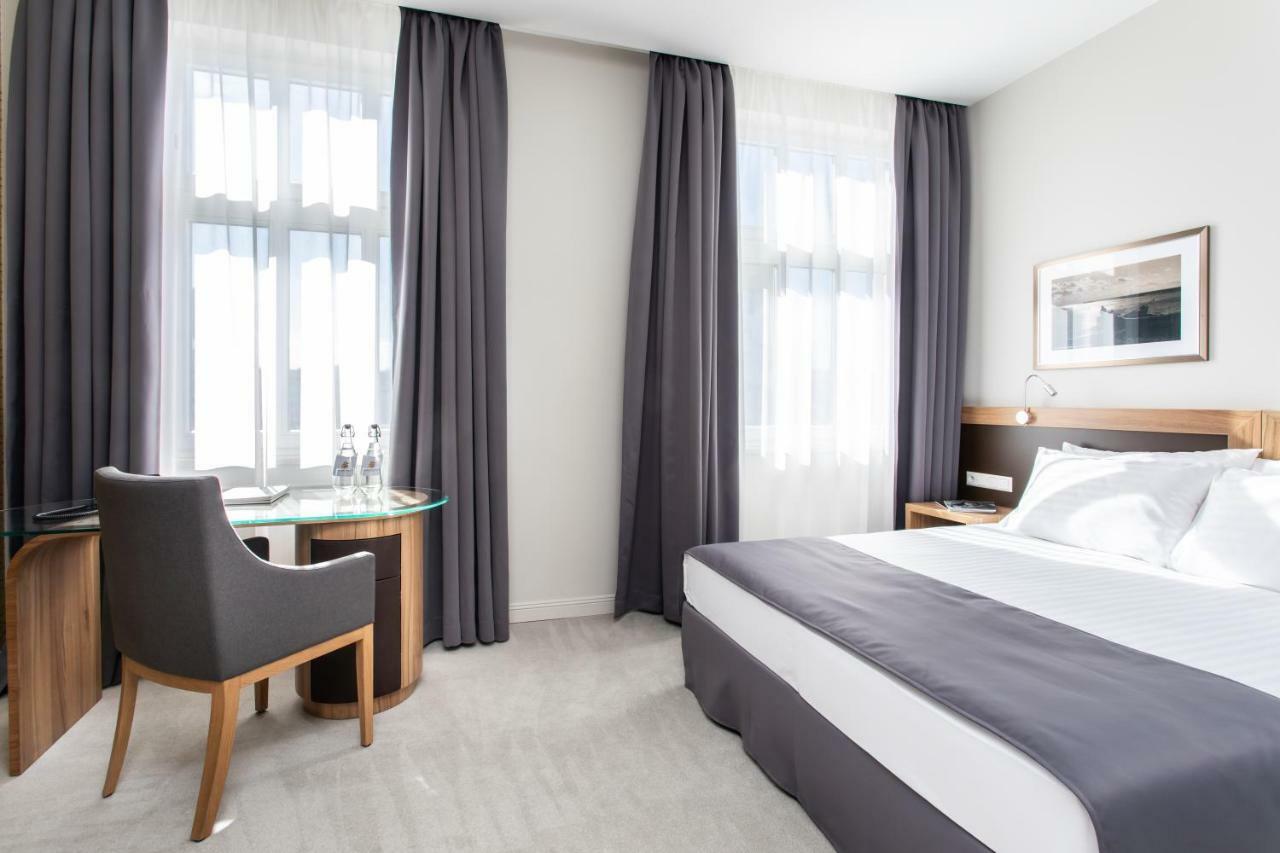 גדינייה Jakubowy Hotel מראה חיצוני תמונה