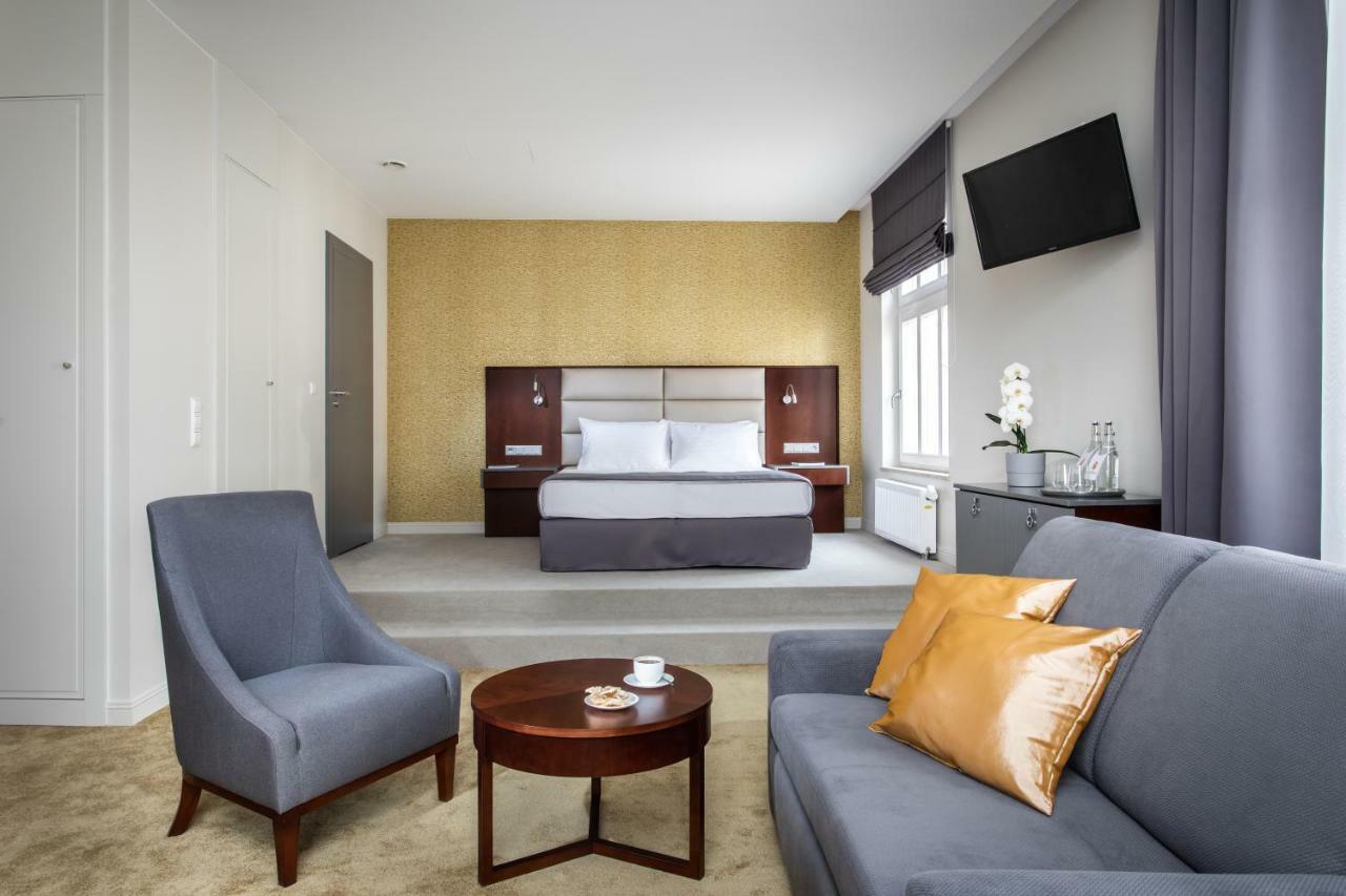 גדינייה Jakubowy Hotel מראה חיצוני תמונה